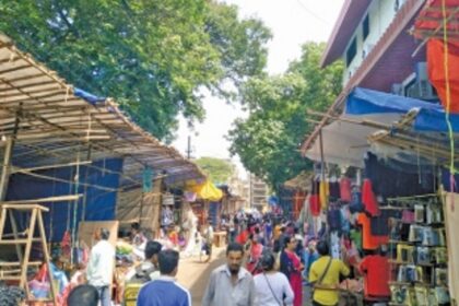 Vascoites slam MMC for not removing  makeshift stalls from Saptah fair venue