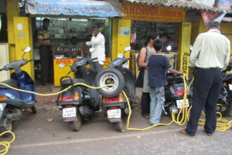 Vehicles of the participants at the police-public meeting found in no parking zones.