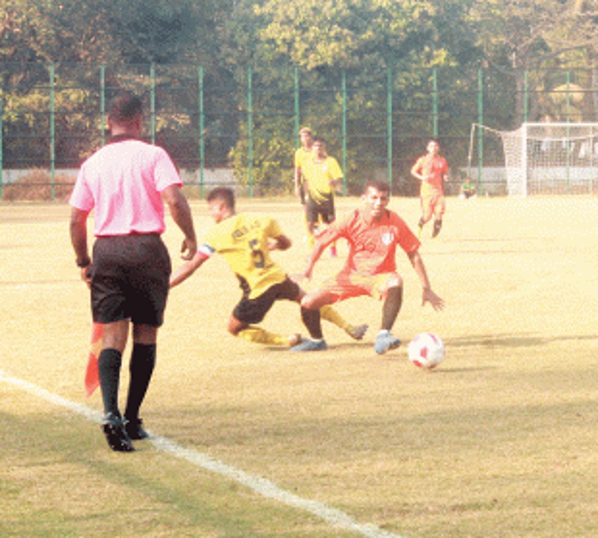 Velsao SCC squeeze past Corps of Signals