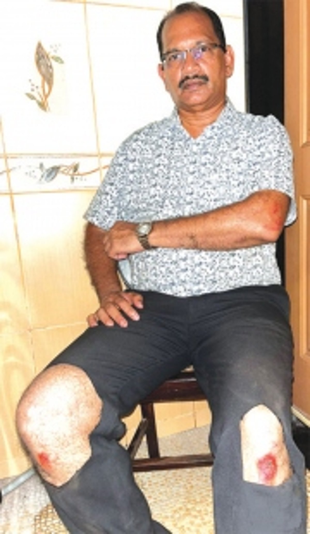 Velsao activists get into brawl with advocate within police station premises, all three booked for affray