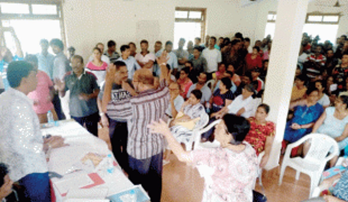 Velsao gram sabha resolves to  revoke licence to hotel project