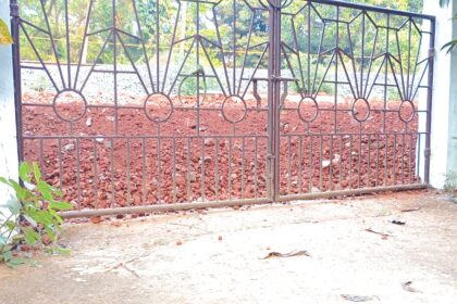 Velsao locals brace for loss as rail workers set to raze centuries-old walls