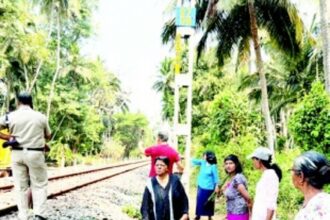 Velsao villagers manage to stop the Railway in its tracks