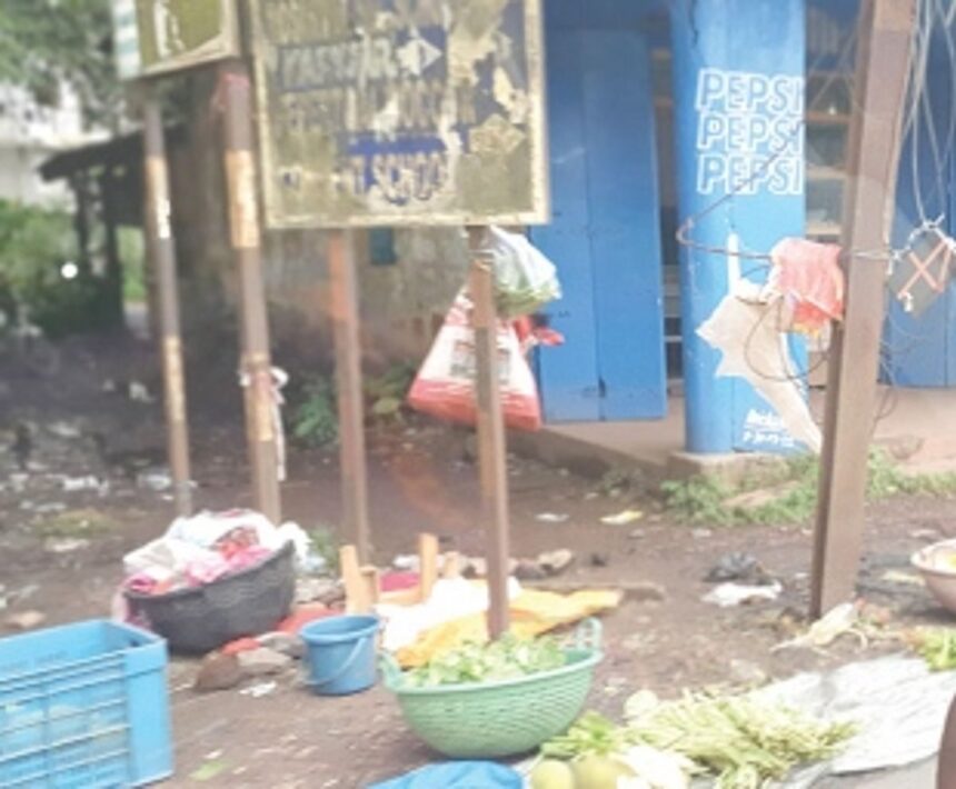 Vendors encroaching  roads in Margao