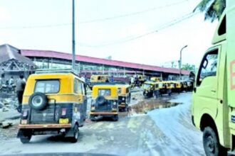 Vendors, vehicles and chaos: Commuters suffer as traffic worsens outside Margao Rly Station