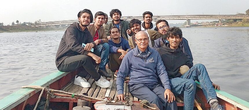 Veteran marine scientist from Goa spreads oceanography knowledge in Bangladesh amidst turmoil 1 Veteran marine scientist from Goa spreads oceanography knowledge in Bangladesh amidst turmoil