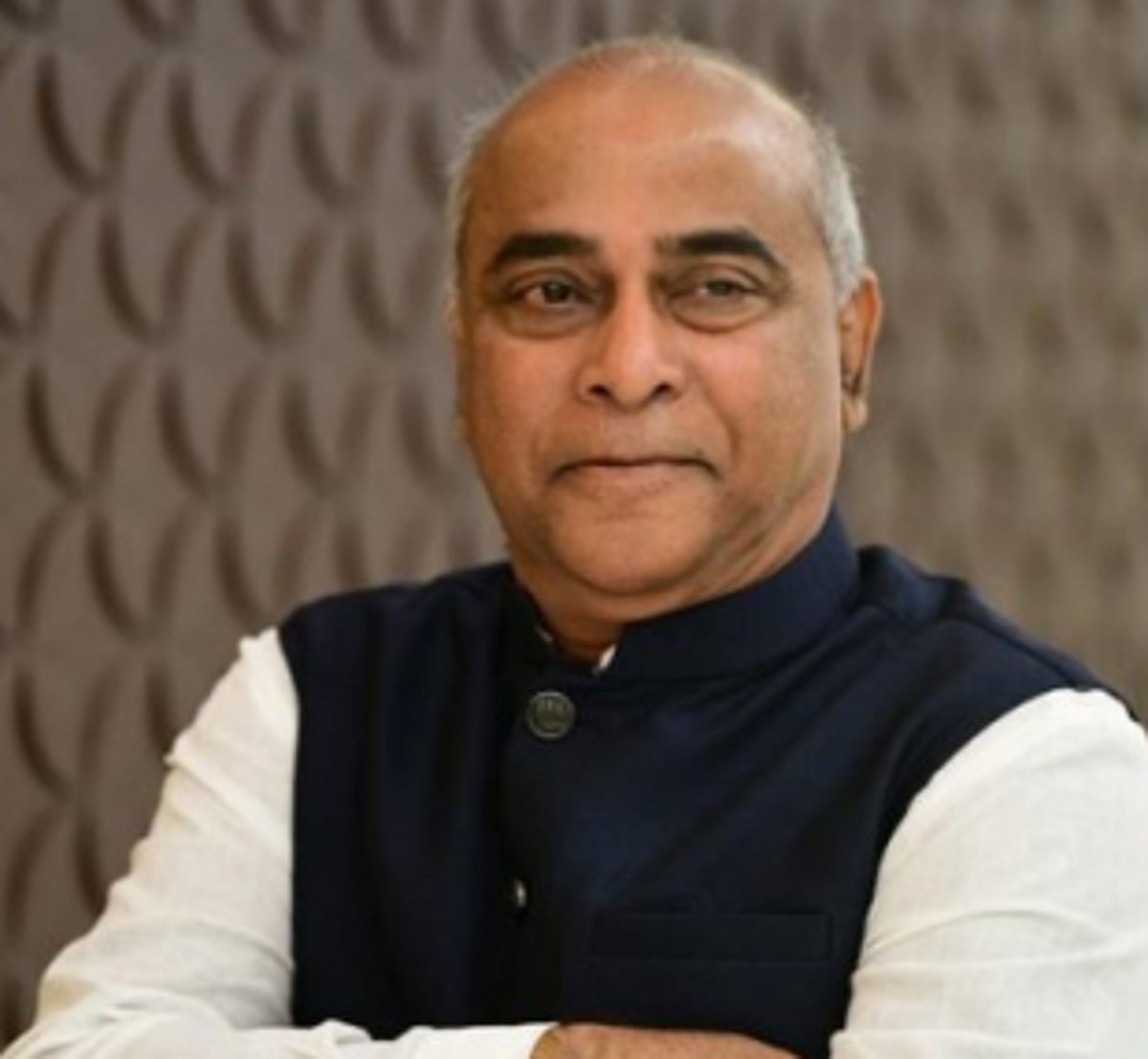 Video of Tourism Min at party goes viral on social media