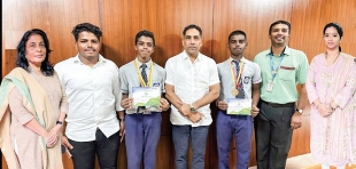 Vidhya Vihar HS emerge State champions as they head to the National Fit India Quiz Contest