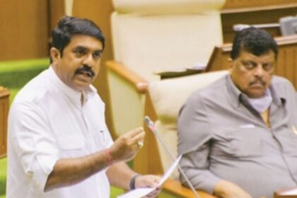Vijai blasts govt over COVID-19  mismanagement in House