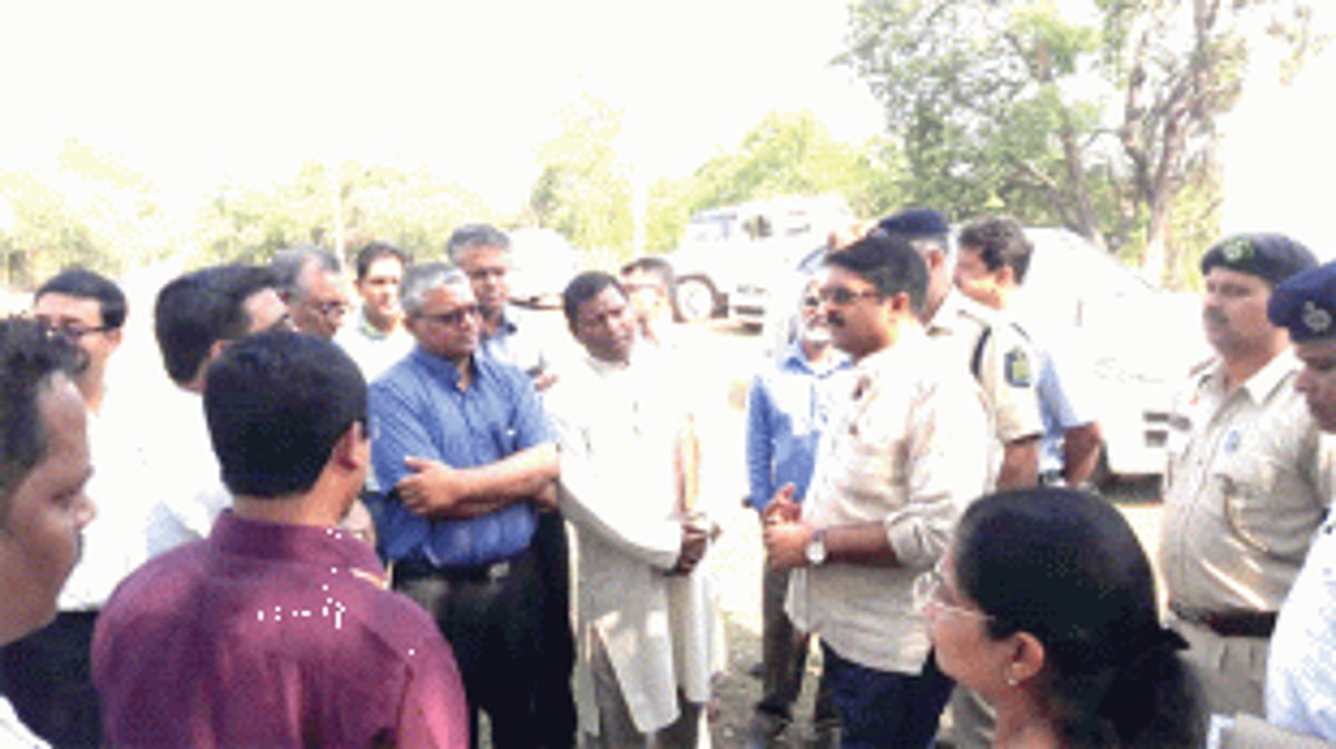 Vijai inspects St Joseph Vaz feast  venue, reviews preparation