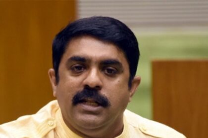 Vijai knocks doors of UNESCO,  IUCN to save Mollem