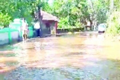 Village roads submerged as Tillari releases water in Siolim