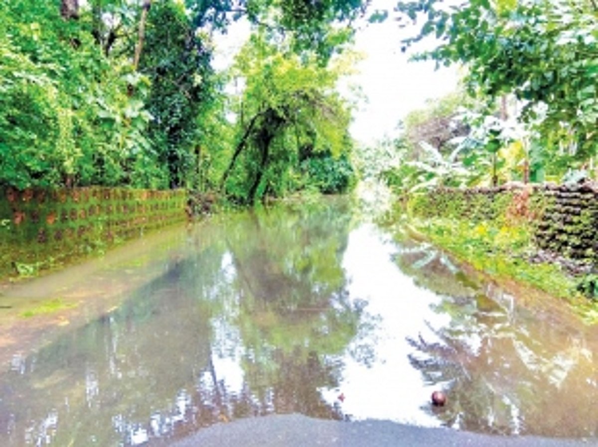 Villagers at Nirankal-Dabal struggle with flooded road