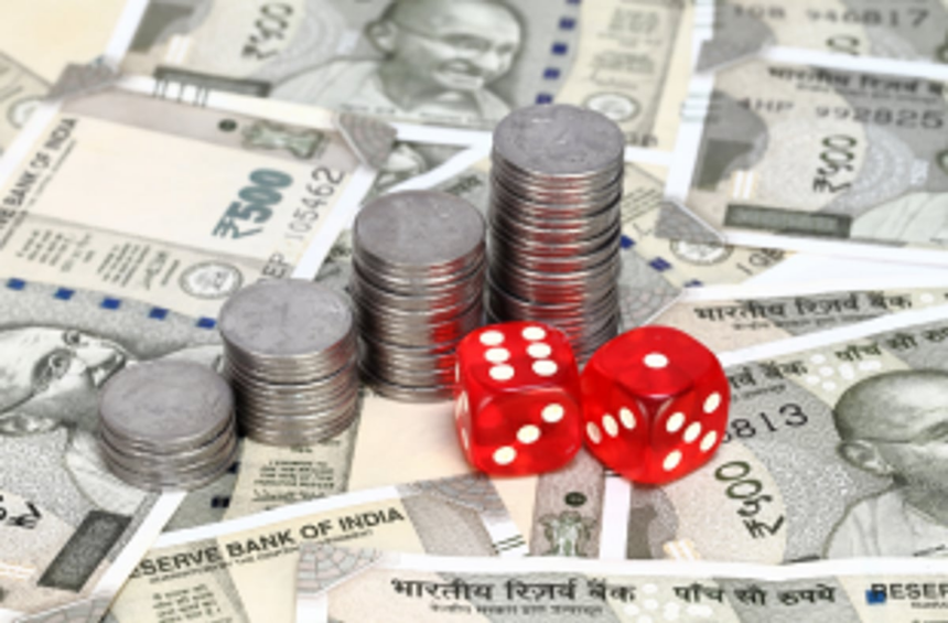 Villagers call on police to curb nightly gambling, brawls & dhirio in Benaulim fields 1 Villagers call on police to curb nightly gambling, brawls & dhirio in Benaulim fields