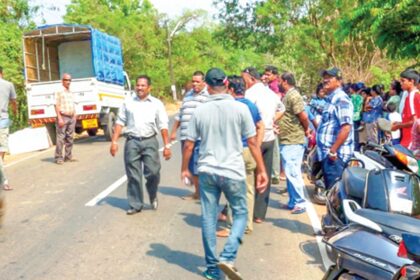 Villagers of Chinchinim take to the streets to protest dumping thermocol fish boxes alongside the road.