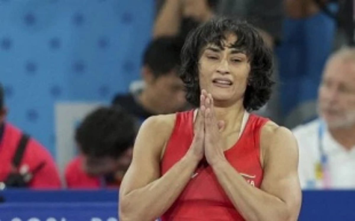 Vinesh Phogat disqualified for being overweight from the Paris Olympics