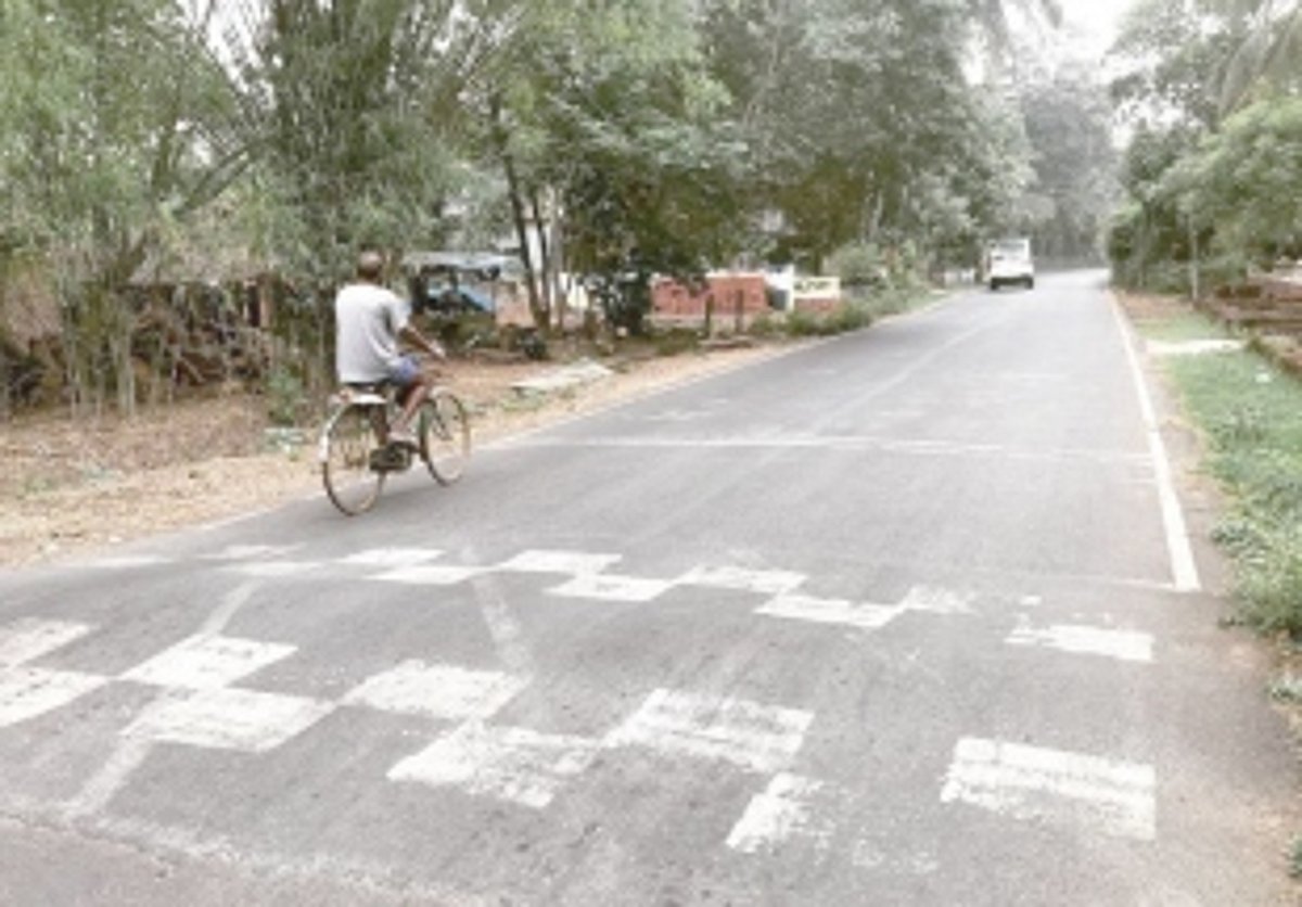 Visibility of speed breakers