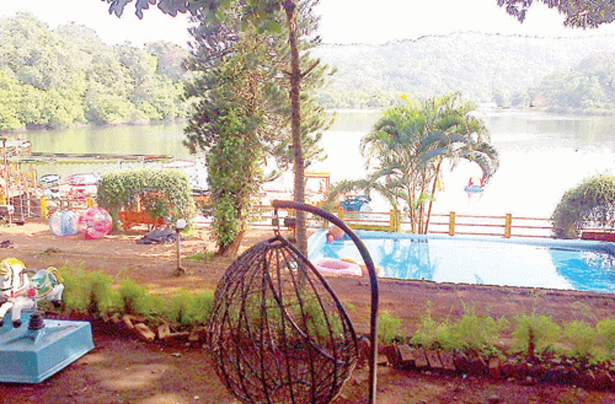 Visitors to Mayem Lake have accused attendants of charging an exorbitant amount for boating facilities at the Mayem Lake.