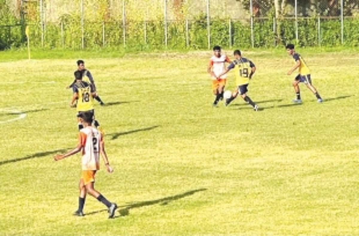 Vivekanand, Borda Govt College,  MES and Damodar move ahead