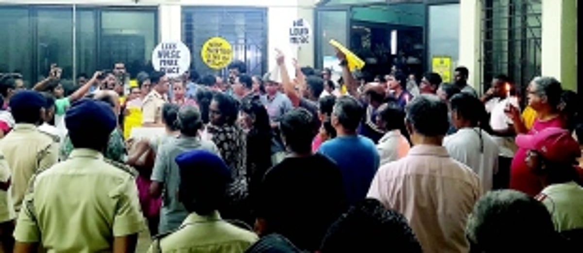 Voices of people silence sound of music from rave parties  in Anjuna-Vagator