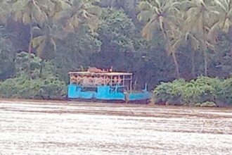 Volvoi-Surla-Maina ferry services  suspended due to rise in water level