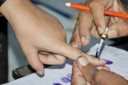 Voters of reserved wards unhappy with reservation and standing representatives