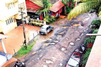 WHOM TO BLAME FOR PATHETIC ROADS IN GOA