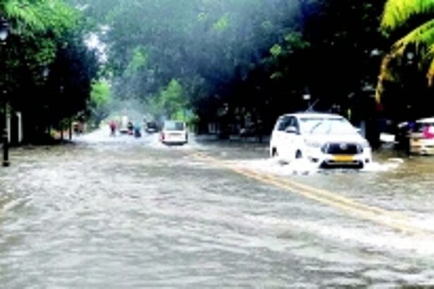 WHY CAN’T PANJIM’S ‘SMART’ BOSSES DO THIS MUCH?  De-silt drains, have a seamless sewerage network