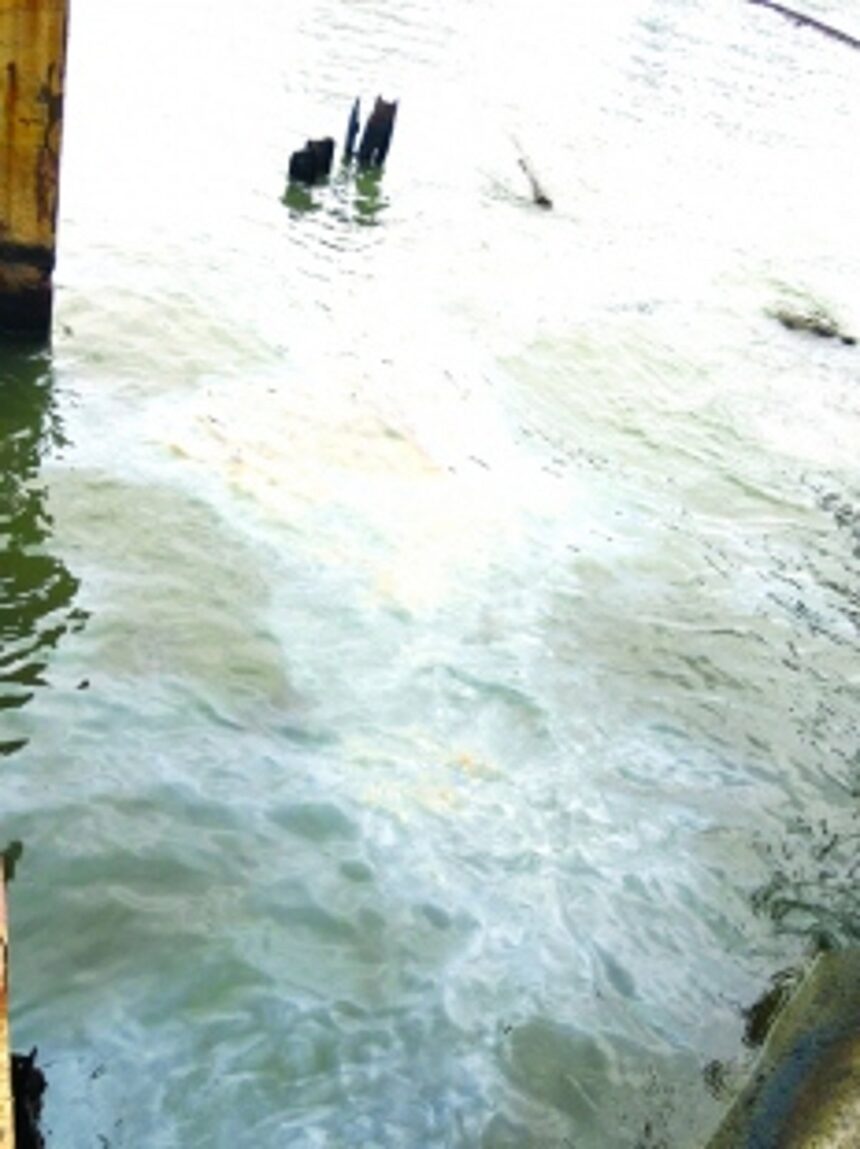 WISL staffers raise alarm over oil spill, blame MPT for inaction 1 WISL staffers raise alarm over oil spill, blame MPT for inaction