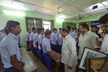 WRD Minister Shubash Shirodkar Inspires Pernem Students to Conserve Water and Plant Trees
