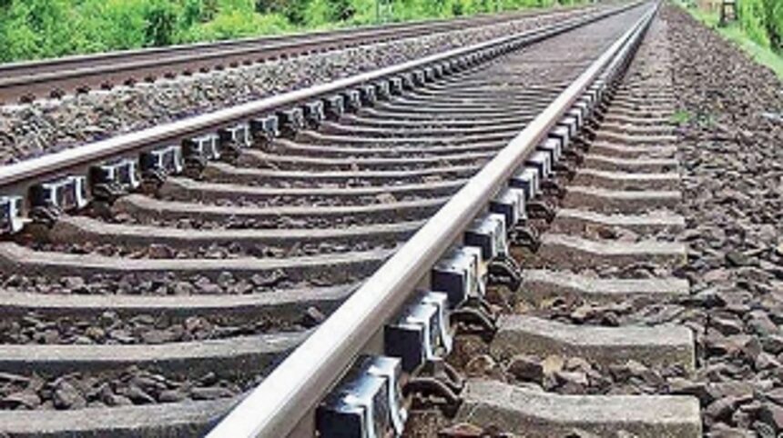 WRD officials asked to send show cause notice to Railways 1 WRD officials asked to send show cause notice to Railways