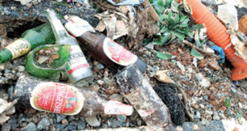 Walking track on Curti-Ponda flyover has become hot spot for liquor parties