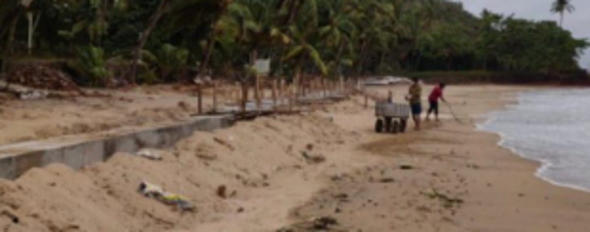 Wall being built on Bambolim beach raise concerns