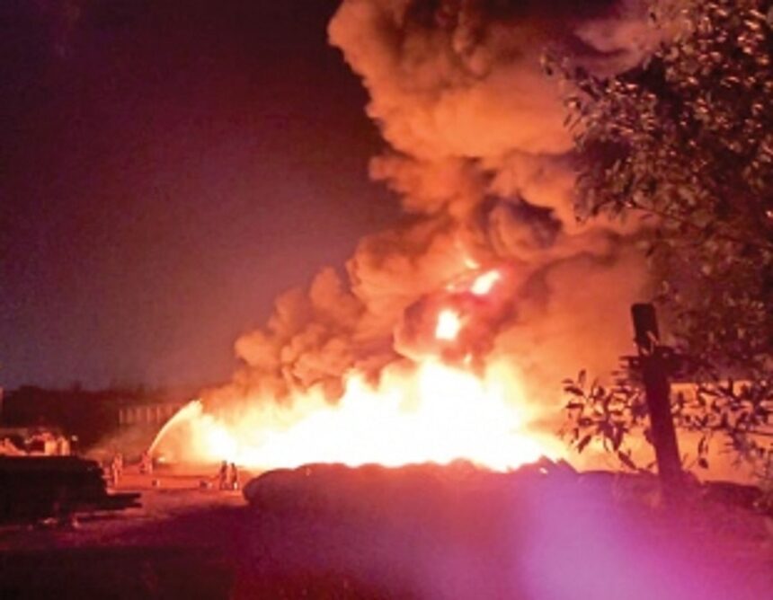 Warehouse at Verna Industrial Estate catches fire 1 Warehouse at Verna Industrial Estate catches fire