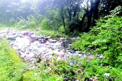 Waste dumping in Valpoi
forest raises alarms over environmental negligence
