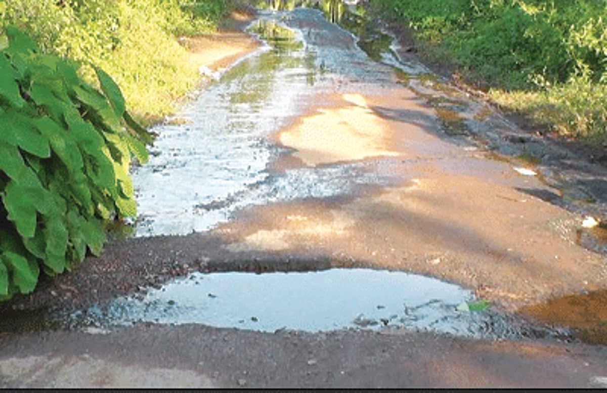 Waste water from Silvers Sands Beach Resort at Colva flowing into an open space outside the hotel premises.
