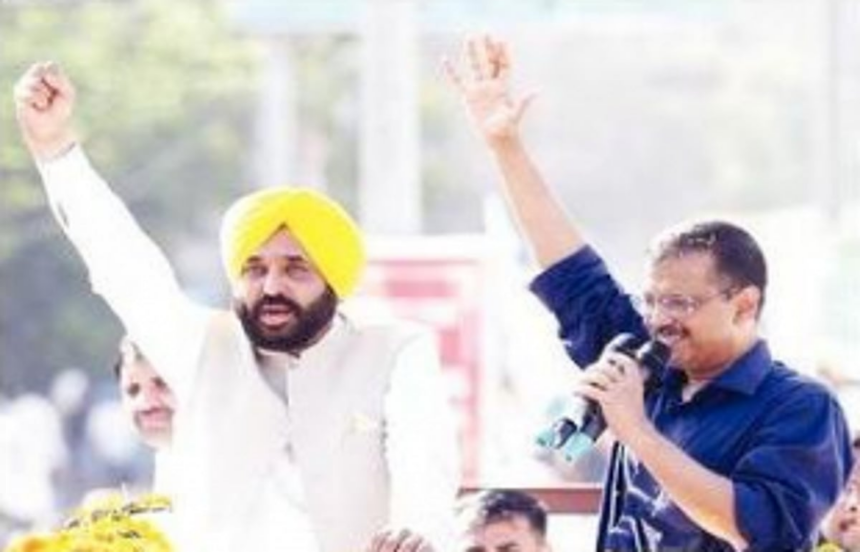 Watching Kejriwal’s lips, and footprint