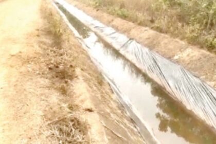 Water of Tillari canal gets wasted at Torxem village
