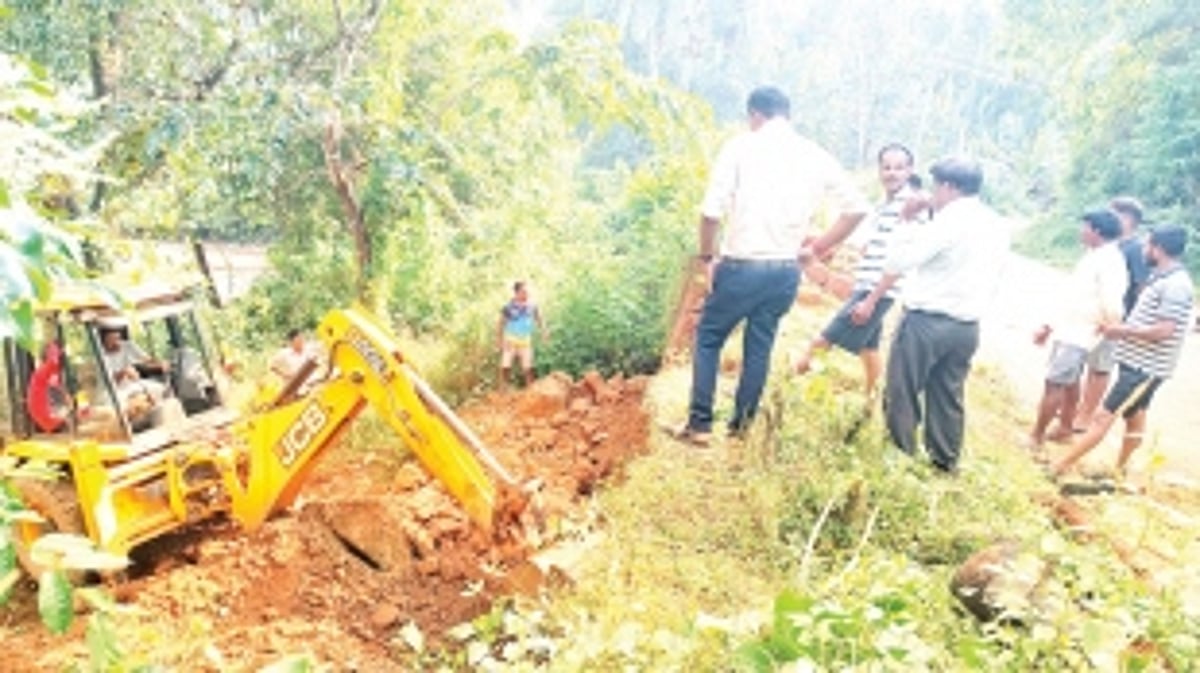 Water pipeline bursts at Borim, repair work underway