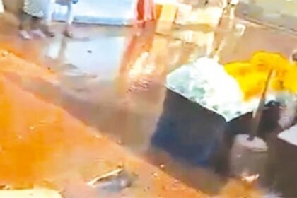 Water pipeline bursts, leaves Mapusa Market inundated