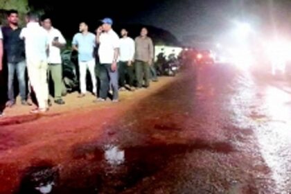 Wet waste leaking from trucks at Sonsoddo sends riders skidding at night