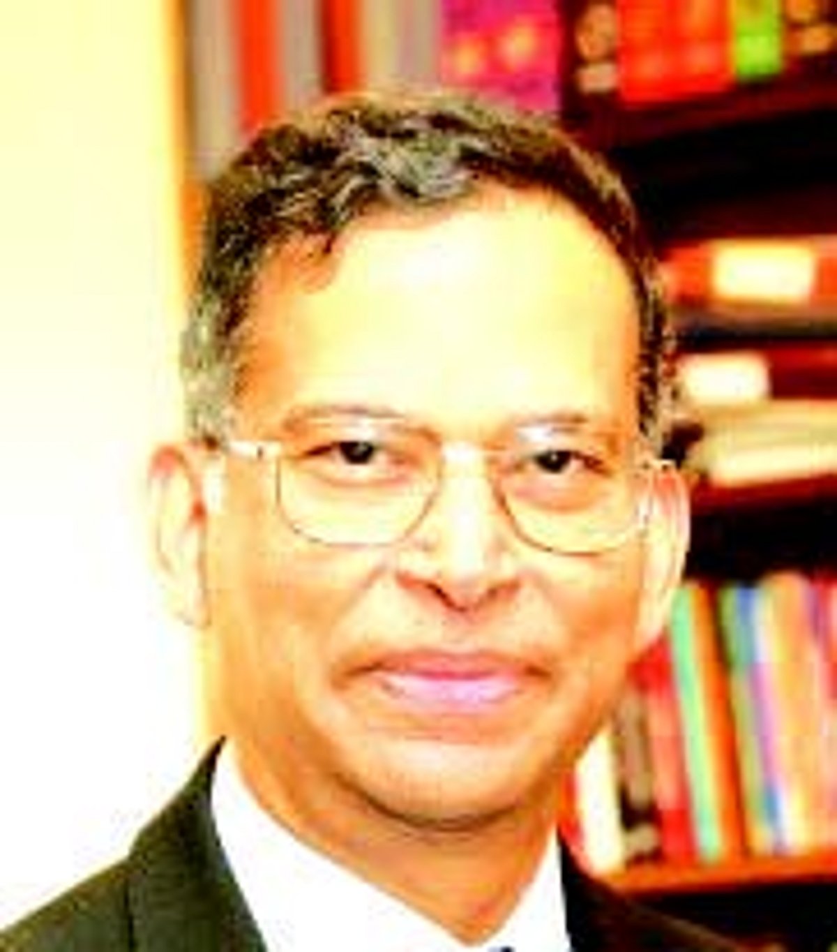 What does a King or Statesman aspire for?