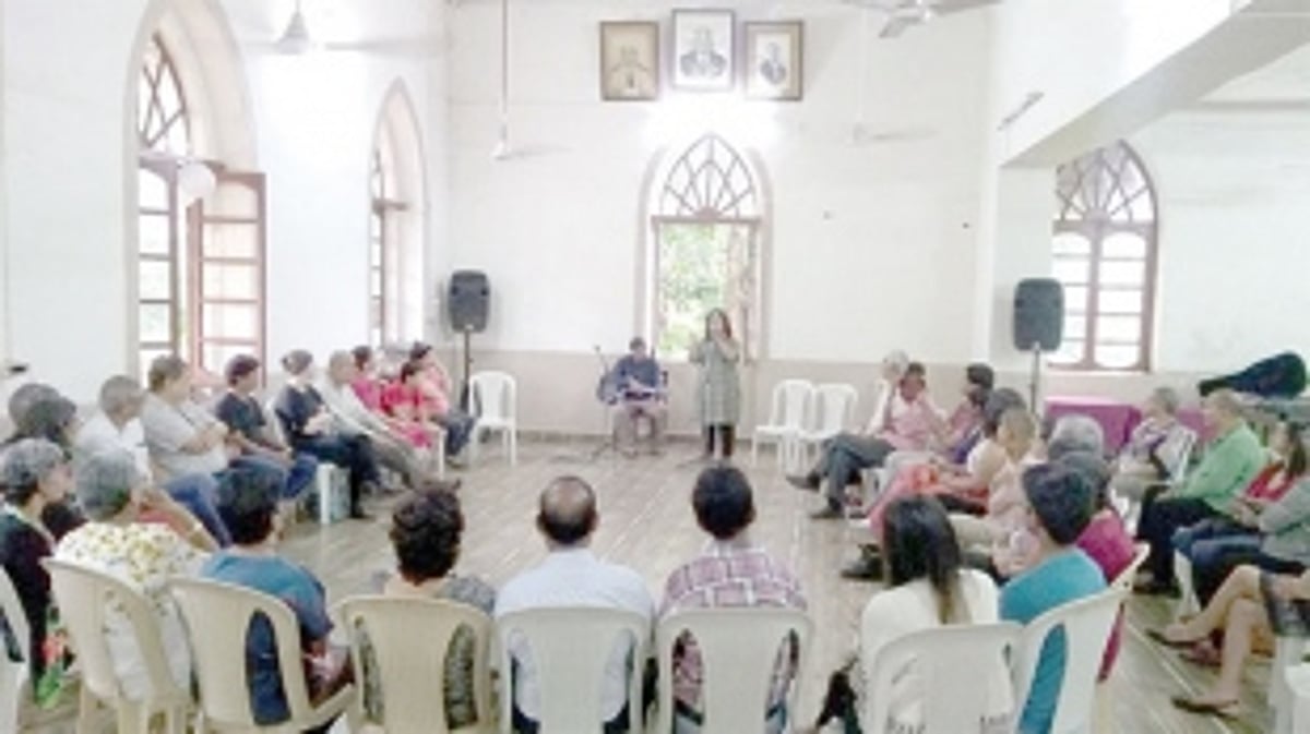 When the foxes start singing