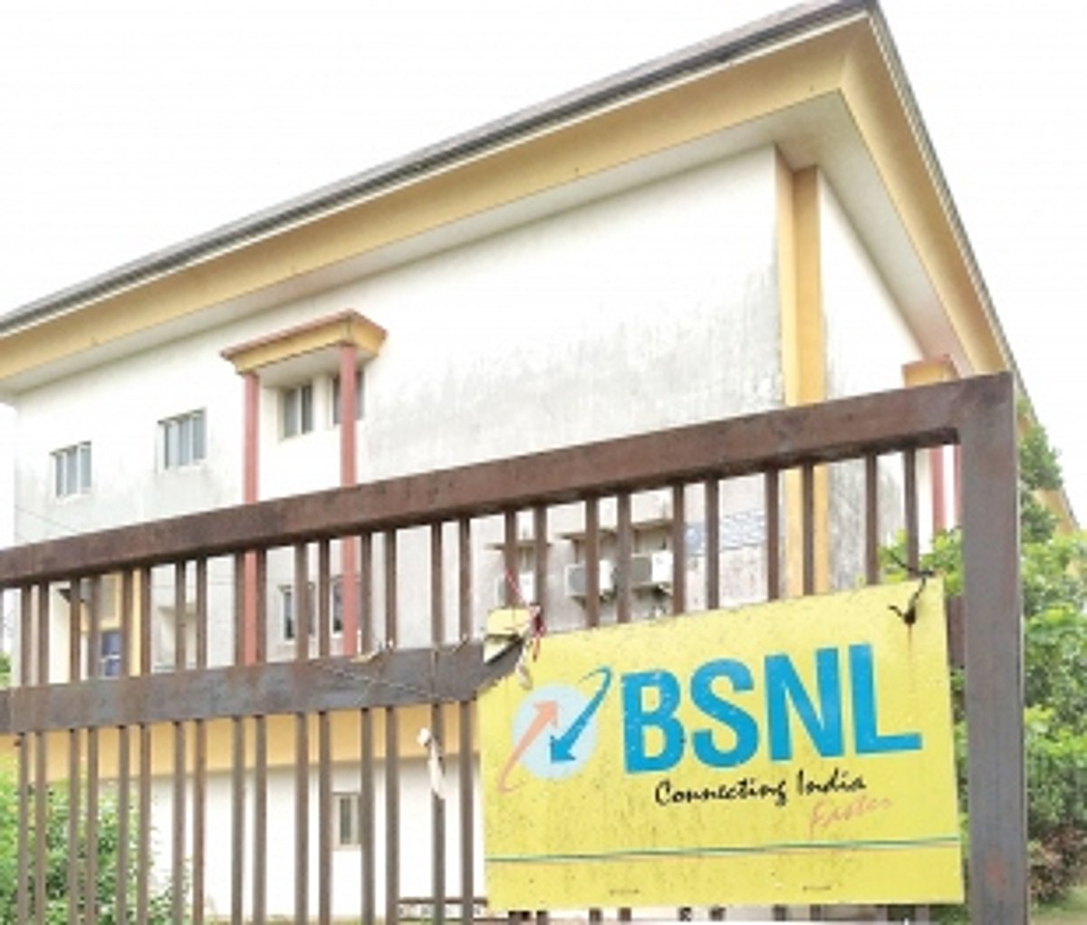 Where is the money collected from BSNL subscribers going?