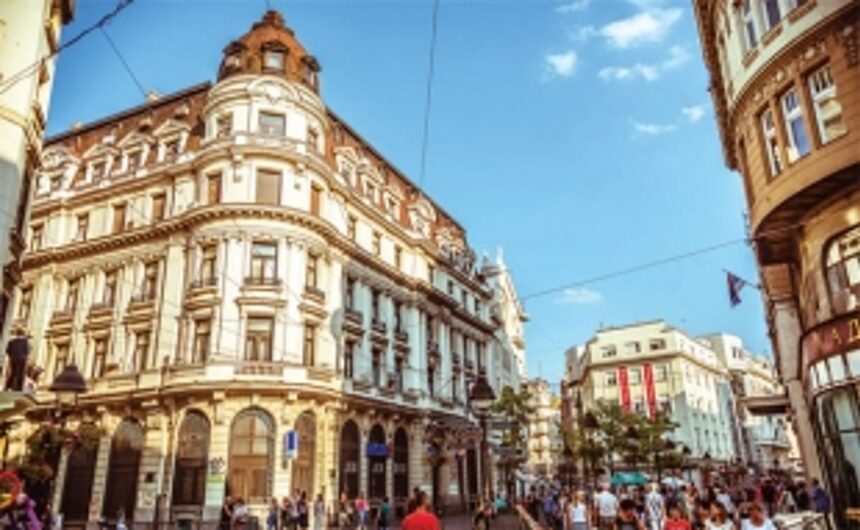 Where lovers gather to laugh and make merry