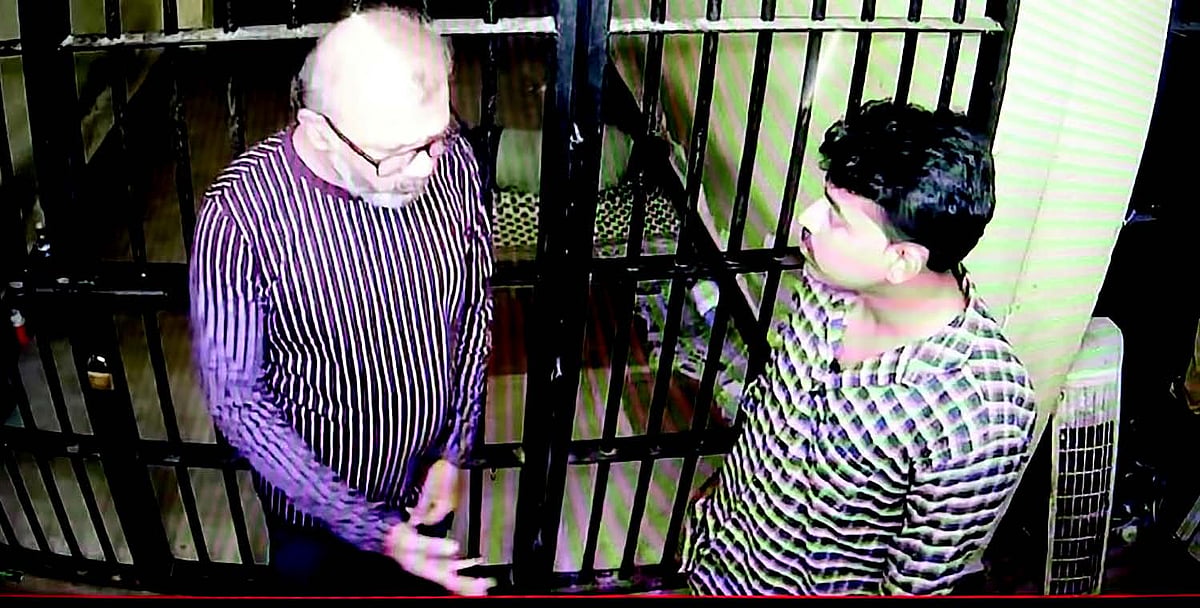 Whose lockup did Siddiqui flee from? No one ready to answer