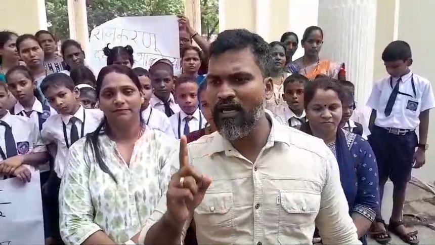 Why did Education Director comply with MLA Phaldessai order to transfer the headmistress?: Activist Rama Kankonkar 1 Why did Education Director comply with MLA Phaldessai order to transfer the headmistress?: Activist Rama Kankonkar