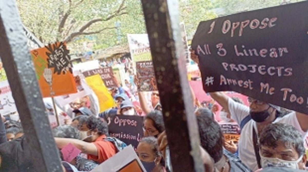 Why just 6, arrest us, says crowd at Maina PS