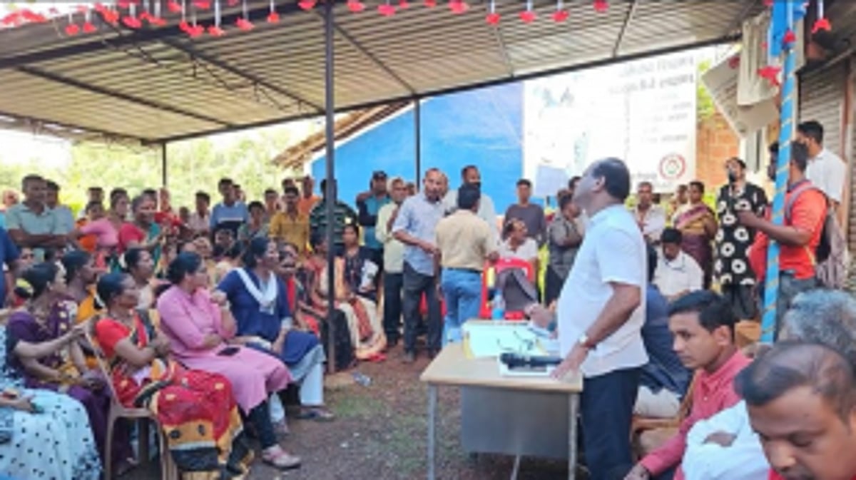 Will Die But Won't Allow Highway Expansion, High Tension in Bhoma Gram Sabha as Villagers Resist Highway Expansion