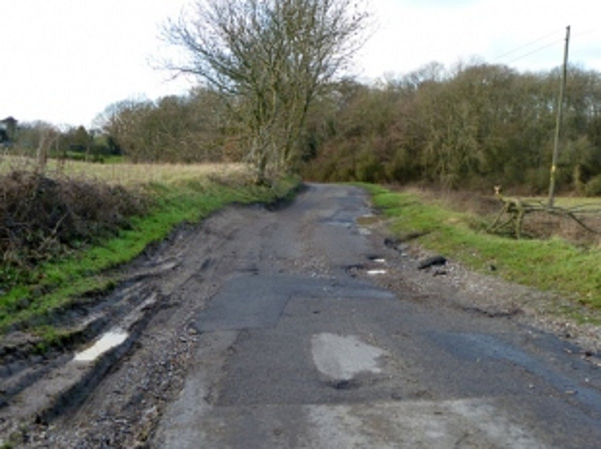 Will seek PWD’s action plan on bad roads: Acharya